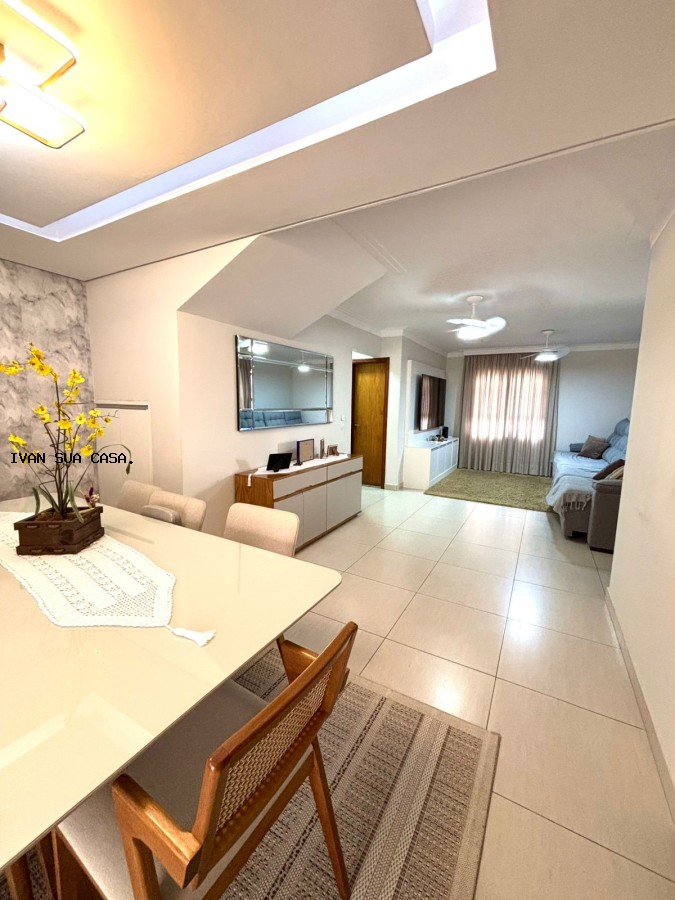 Casa, 3 quartos, 251 m² - Foto 1