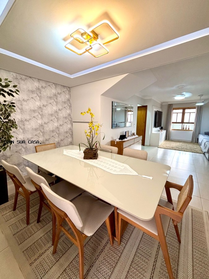 Casa, 3 quartos, 251 m² - Foto 3