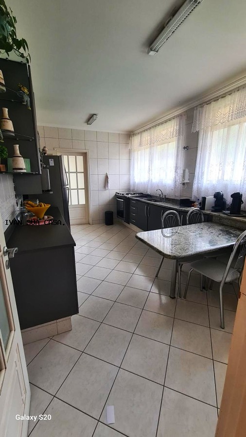 Casa, 4 quartos, 1975 m² - Foto 11