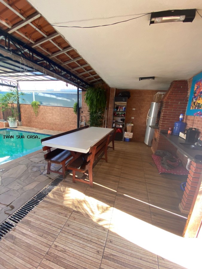 Casa, 5 quartos, 250 m² - Foto 16