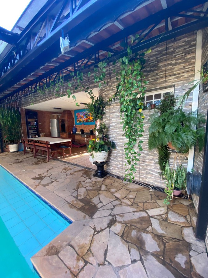 Casa, 5 quartos, 250 m² - Foto 25