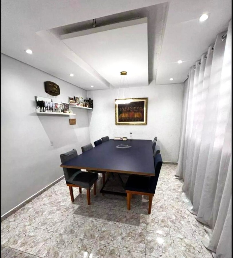 Casa, 3 quartos, 210 m² - Foto 2
