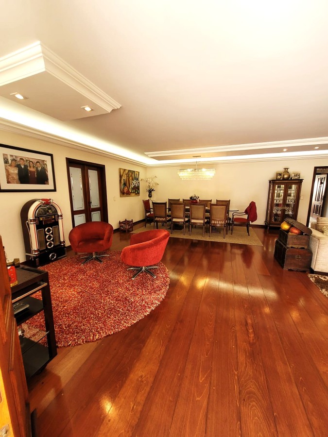 Casa, 4 quartos, 744 m² - Foto 1