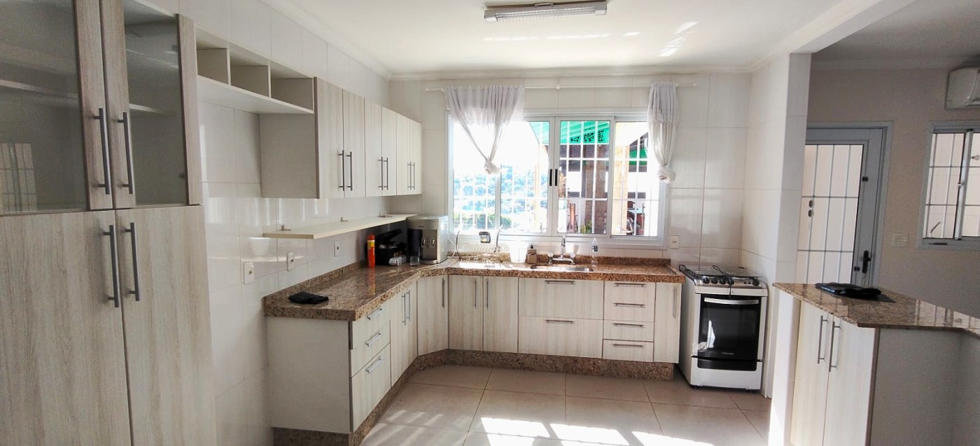 Casa, 3 quartos, 300 m² - Foto 3