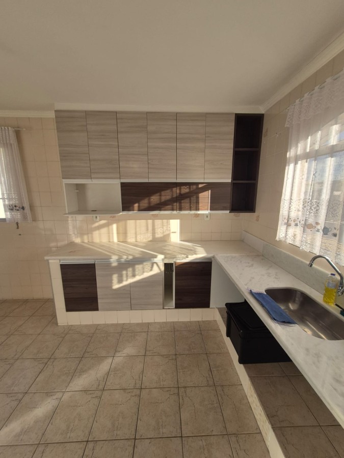Casa, 3 quartos, 217 m² - Foto 3