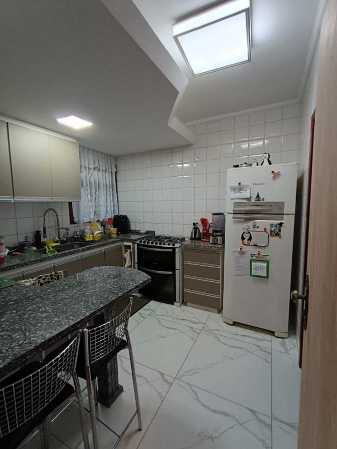 Casa, 3 quartos, 248 m² - Foto 7