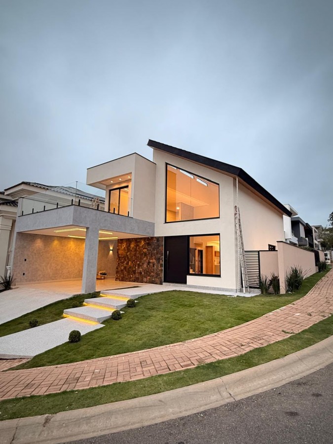 Casa, 4 quartos, 332 m² - Foto 1
