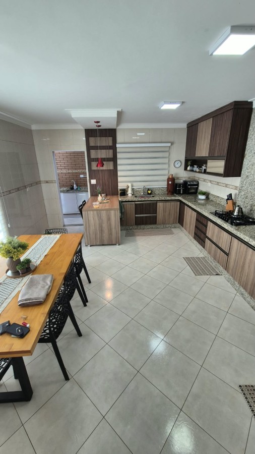 Casa, 3 quartos, 218 m² - Foto 5