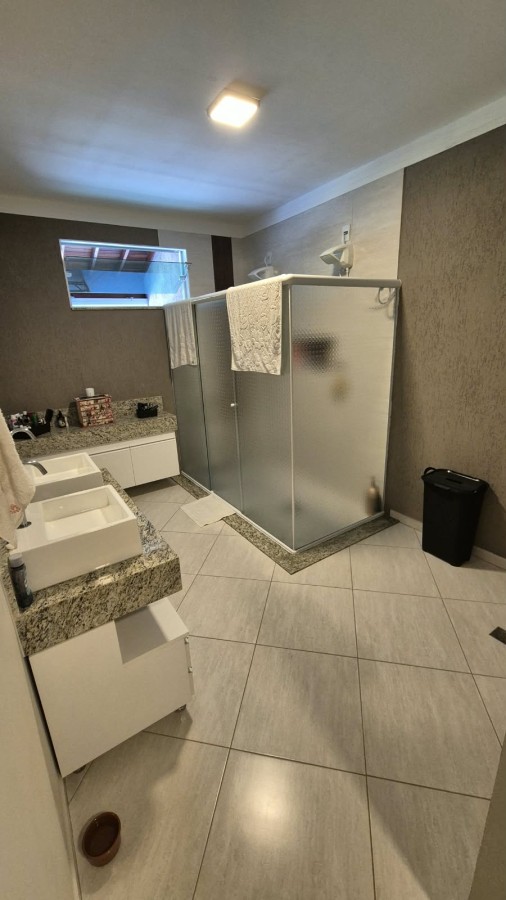 Casa, 3 quartos, 218 m² - Foto 13