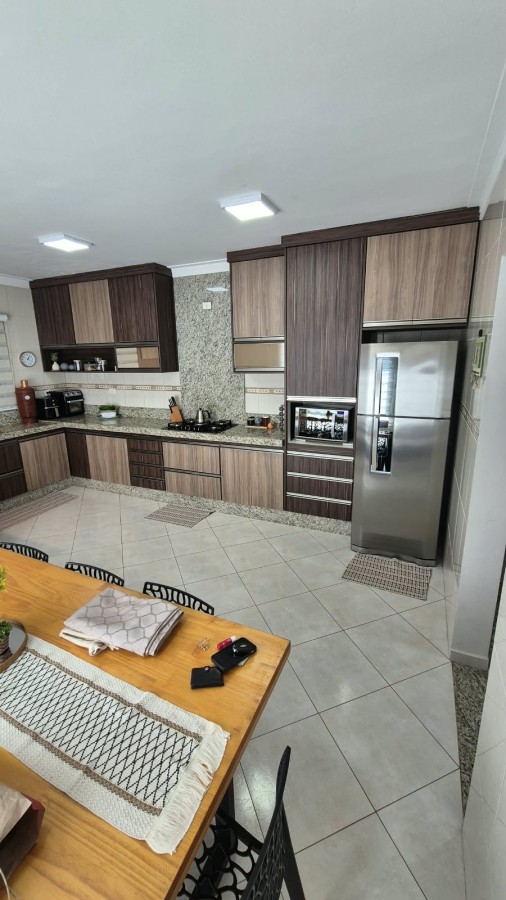 Casa, 3 quartos, 218 m² - Foto 6