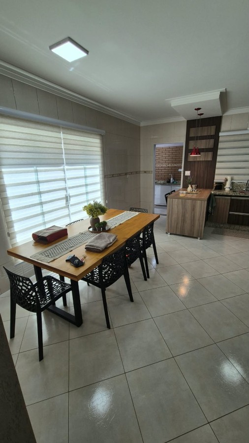 Casa, 3 quartos, 218 m² - Foto 7